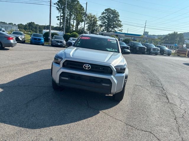 2025 Toyota 4Runner SR5 - Photo 7