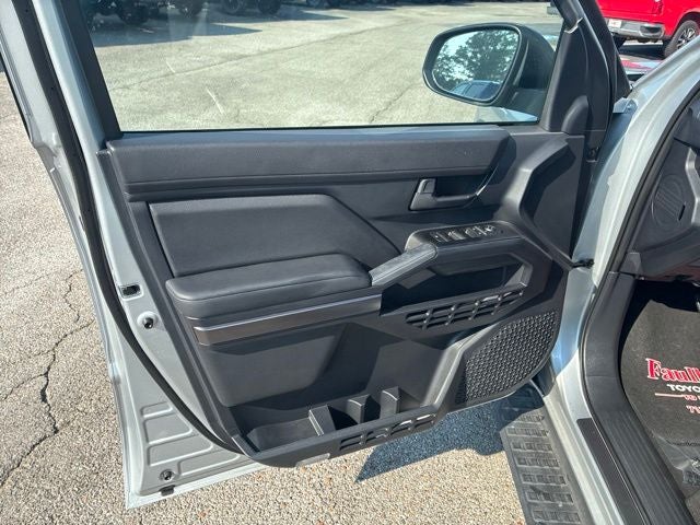 2025 Toyota 4Runner SR5 - Photo 78