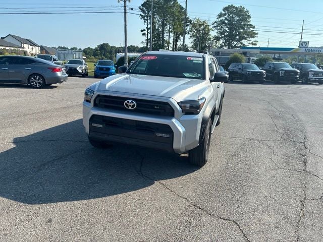 2025 Toyota 4Runner SR5 - Photo 8