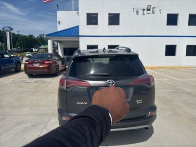 2018 Toyota RAV4 XLE