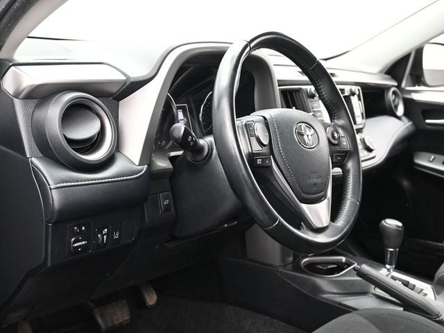 2018 Toyota RAV4 Hybrid XLE