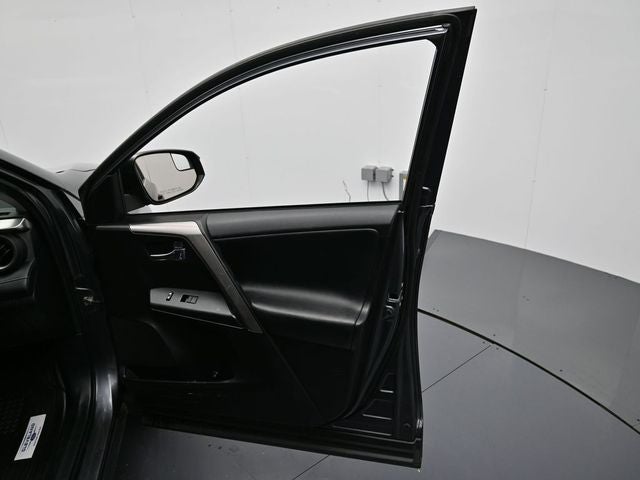 2018 Toyota RAV4 Hybrid XLE