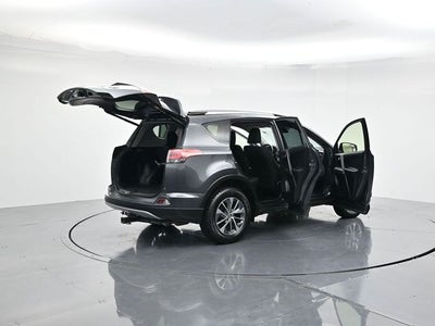 2018 Toyota RAV4 Hybrid XLE