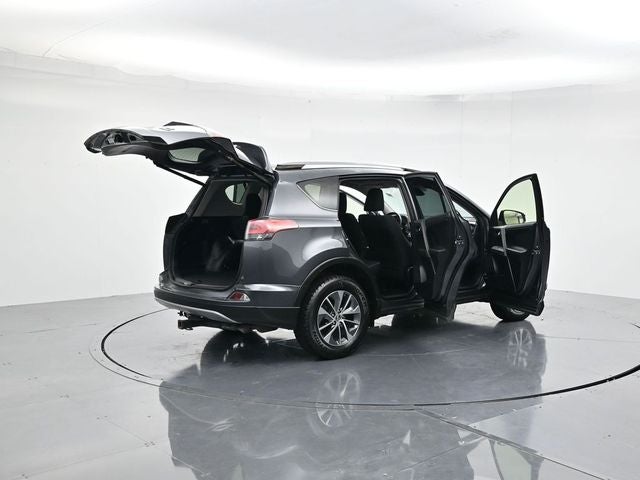 2018 Toyota RAV4 Hybrid XLE