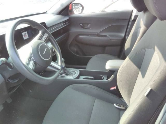 2025 Hyundai Kona SE