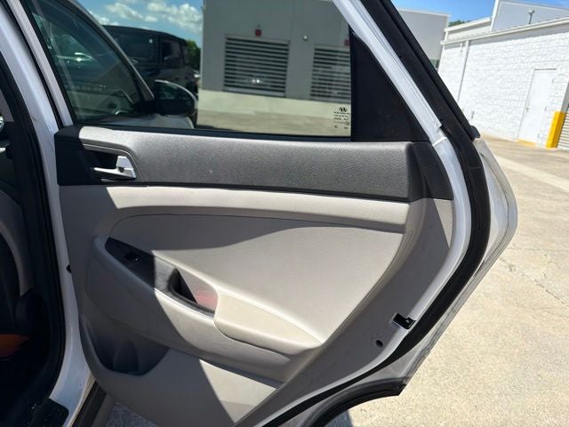 2021 Hyundai Tucson SE
