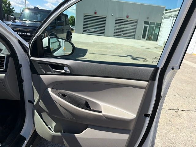 2021 Hyundai Tucson SE