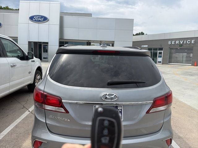2017 Hyundai Santa Fe SE