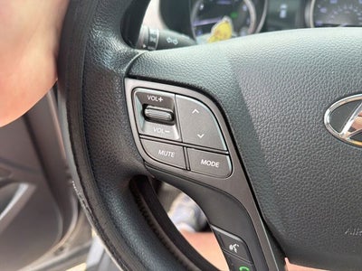 2017 Hyundai Santa Fe SE