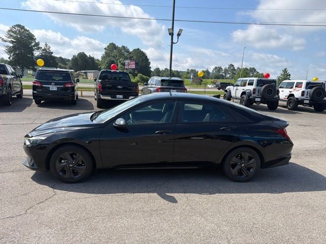2021 Hyundai Elantra Hybrid Blue