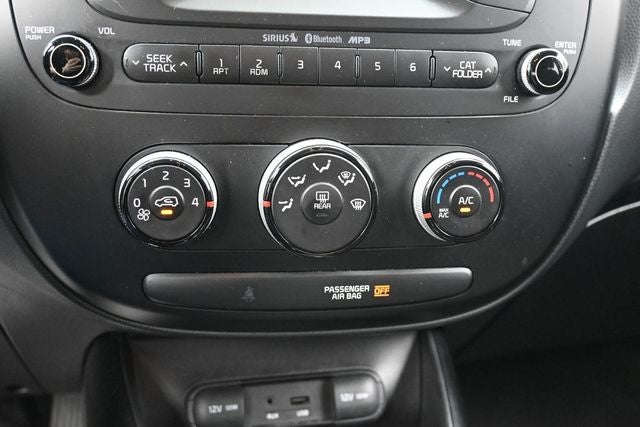 2015 Kia Soul Base