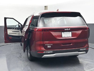 2024 Kia Carnival LX