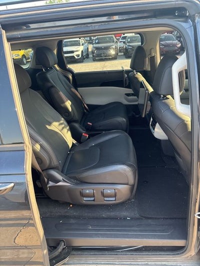 2024 Kia Carnival SX Prestige