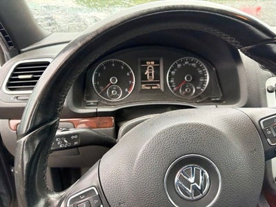 2012 Volkswagen Eos Lux
