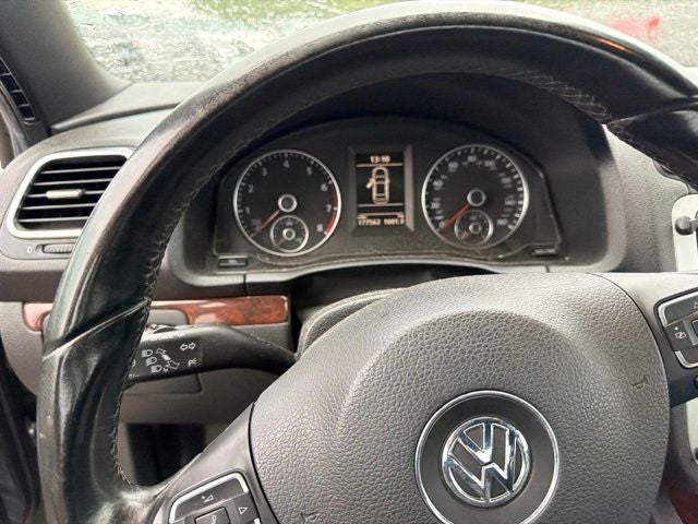 2012 Volkswagen Eos Lux