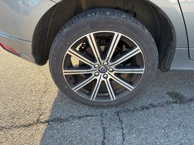 2016 Volvo XC60 T5 Drive-E Platinum