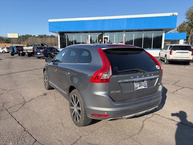 2016 Volvo XC60 T5 Drive-E Platinum