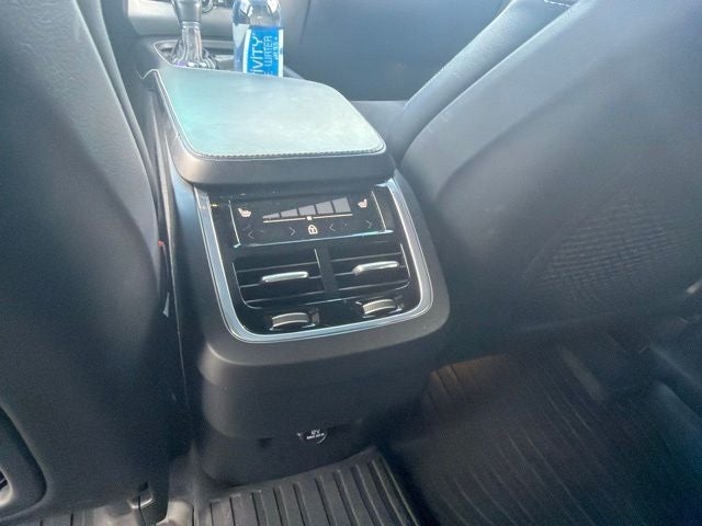 2019 Volvo XC90 T6 R-Design