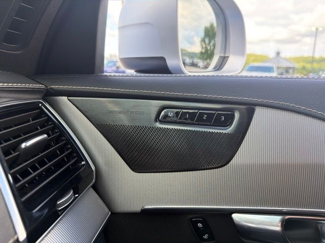2019 Volvo XC90 T6 R-Design
