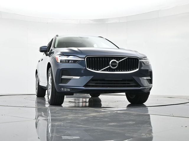 2022 Volvo XC60 B5 Momentum