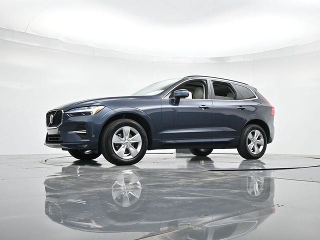 2022 Volvo XC60 B5 Momentum