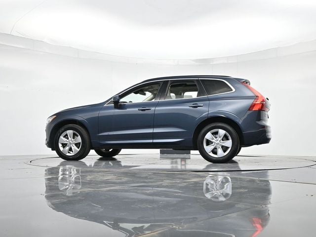 2022 Volvo XC60 B5 Momentum