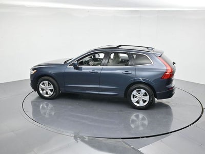 2022 Volvo XC60 B5 Momentum
