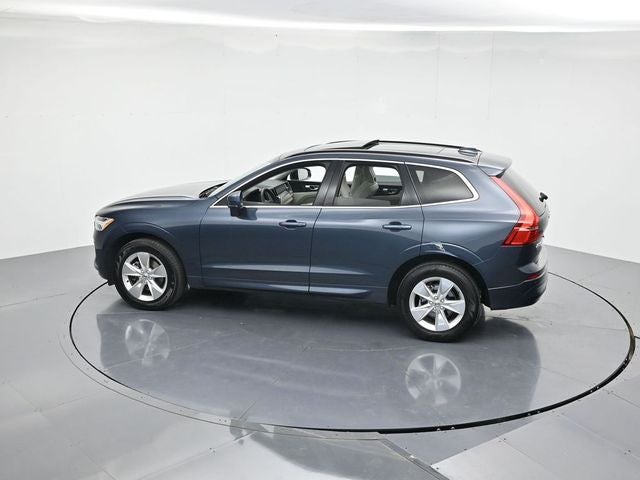 2022 Volvo XC60 B5 Momentum