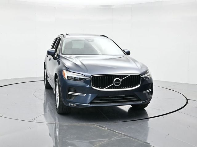2022 Volvo XC60 B5 Momentum