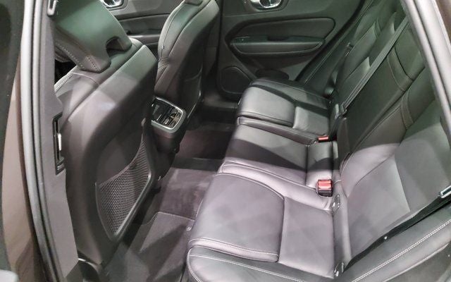 2022 Volvo XC60 B5 Inscription