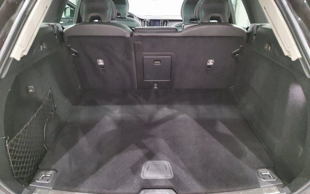 2022 Volvo XC60 B5 Inscription