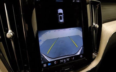 2022 Volvo XC60 B5 Inscription