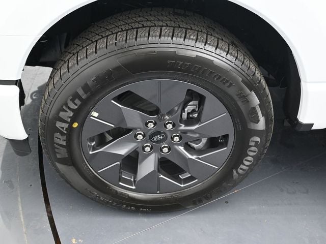 2025 Ford F-150 Lightning Lariat®