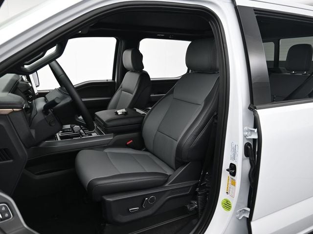 2025 Ford F-150 Lightning Lariat®