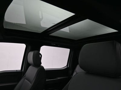 2025 Ford F-150 Lightning Lariat®