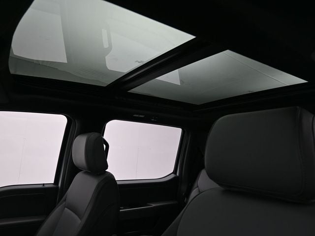 2025 Ford F-150 Lightning Lariat®