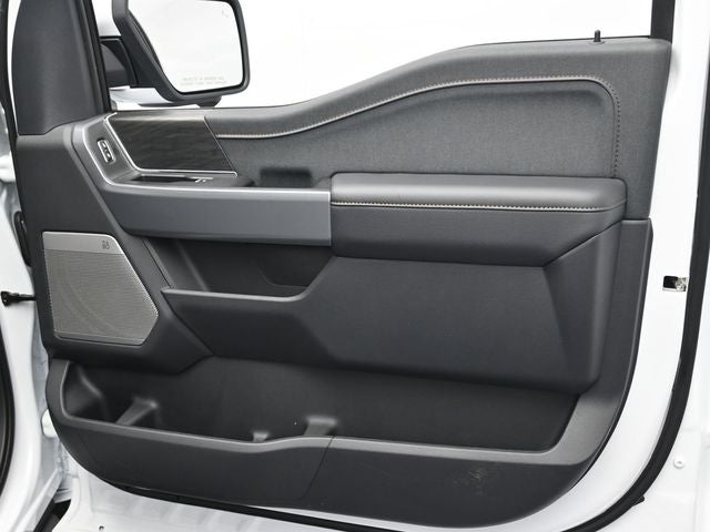 2025 Ford F-150 Lightning Lariat®